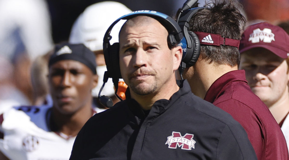 Mississippi coach Zach Arnett on the sidelines as the team’s defensive coordinator in Nov. 2021.